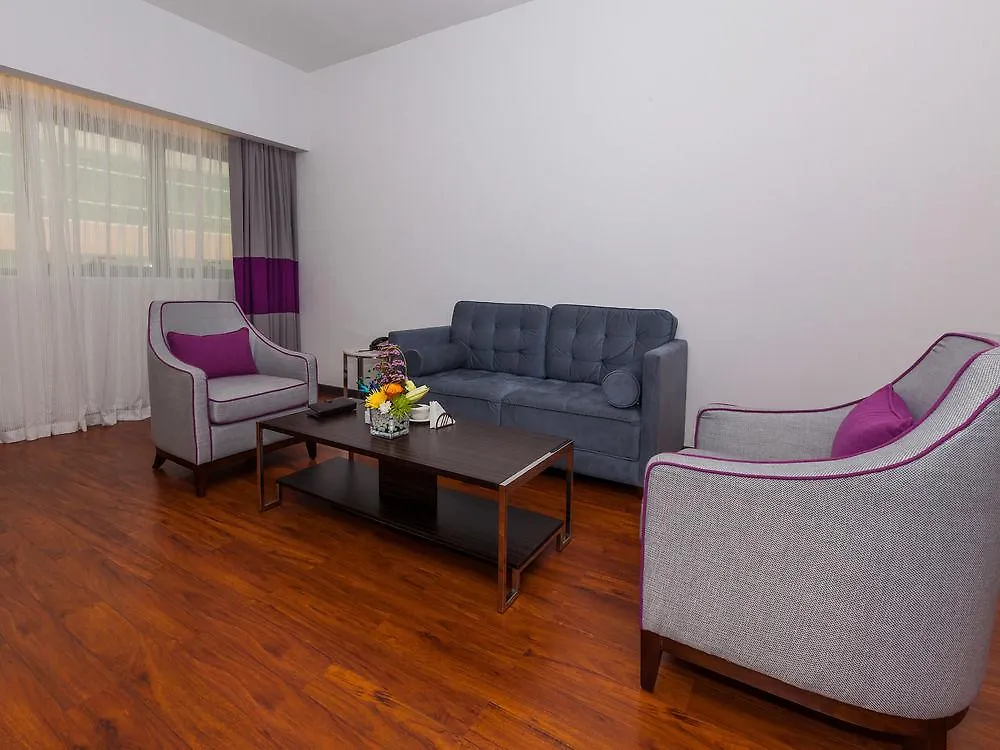 Howard Johnson Plaza By Wyndham Dubai Deira Ξενοδοχείο