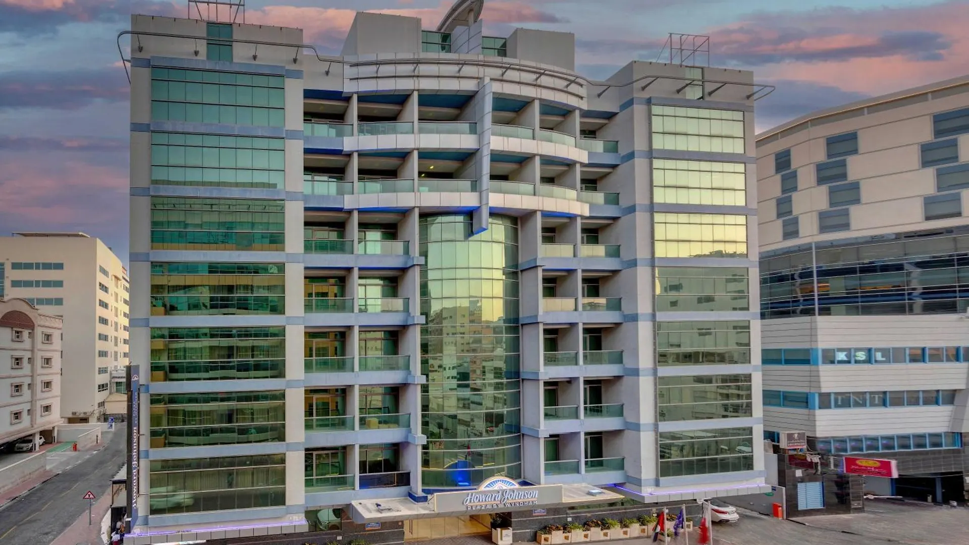 Howard Johnson Plaza By Wyndham Dubai Deira