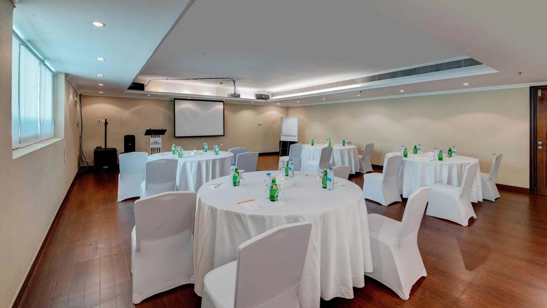 Howard Johnson Plaza By Wyndham Dubai Deira Forenede Arabiske Emirater