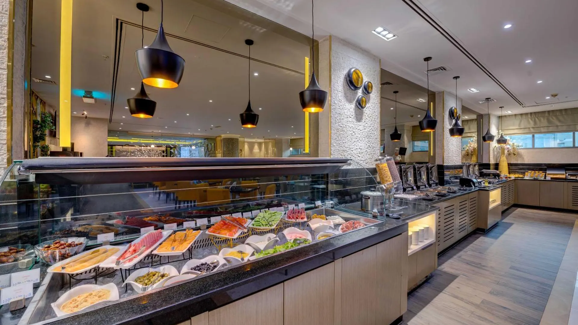 Howard Johnson Plaza By Wyndham Dubai Deira Ξενοδοχείο